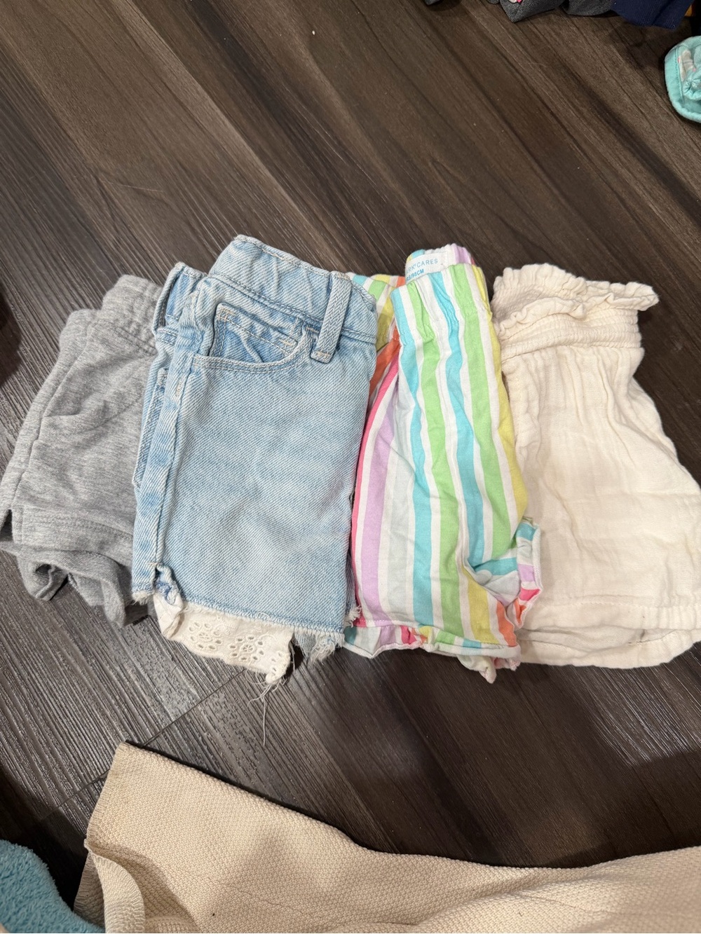 Girls Bundle - 2T - Picture 4 of 6